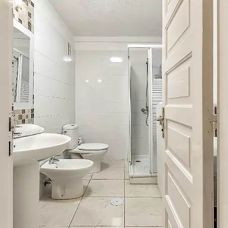 San Marino One Bedroom Appartamento *
